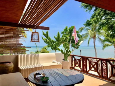 해변가 빌라 — Three rare & private front beach villas
